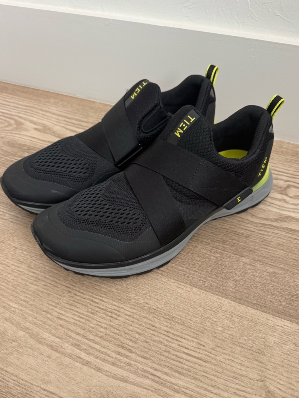 TIEM Black Slip-On Cycling Sneakers with Neon Accents- Size M 12